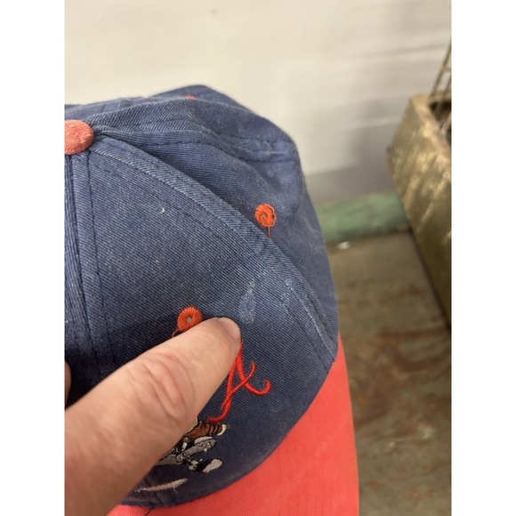 Vintage Atlanta Braves Hat With Taz Looney Tunes 1997 - Picture 5 of 8